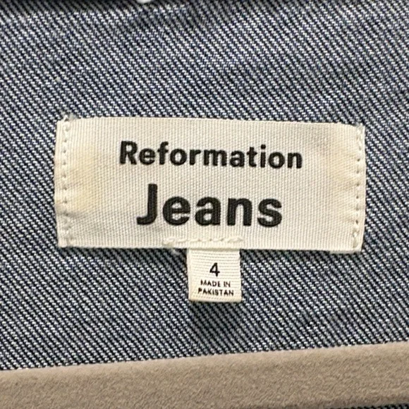 Excellent condition Reformation Denim Zip-Front Jumpsuit with Belt - Picture 2 of 6